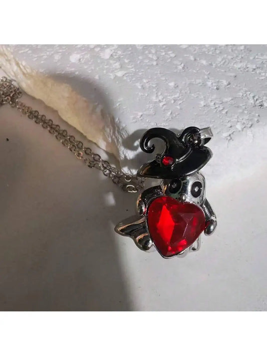 Punk gothic-style necklace with bat wing pendant and heart shape in resin – dark fantasy alloy chain, Halloween gift for women, casual fashion accessory