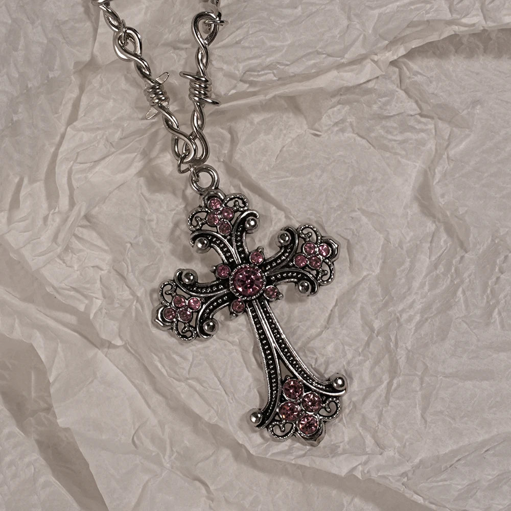Customised Y2K-style cross and love pendant necklace, sweet and cool for girls, suitable for everyday wear.